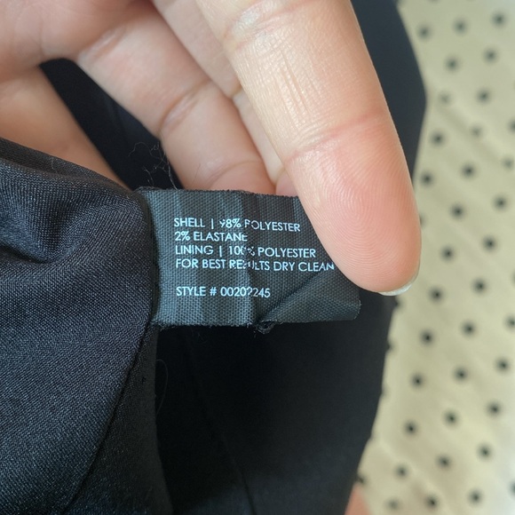 Club Monaco floral sheath like day dress with textured fabric short sleeves - Picture 5 of 8